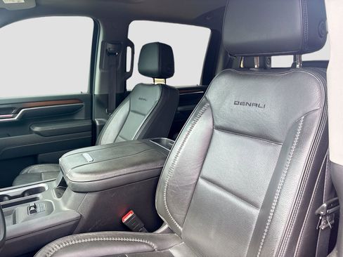 Used 2024 GMC Sierra 2500 Denali w/ Denali Reserve Package AWD/4WD image 22