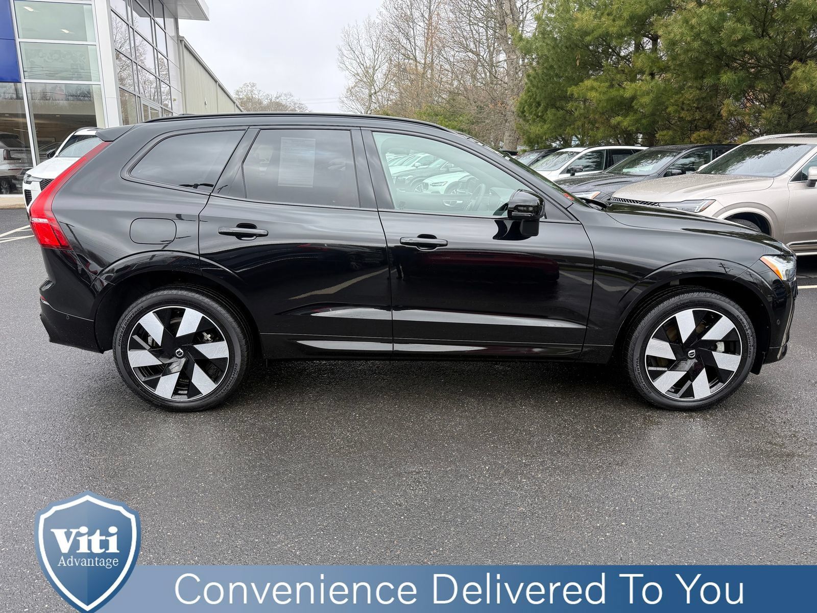 Certified 2024 Volvo XC60 T8 Ultimate AWD/4WD image 9
