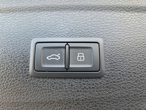 Used 2024 Audi Q5 2.0T Premium Plus w/ Premium Plus Package image 13