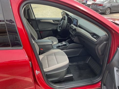 Certified 2022 Ford Escape SE w/ Cold Weather Package image 22