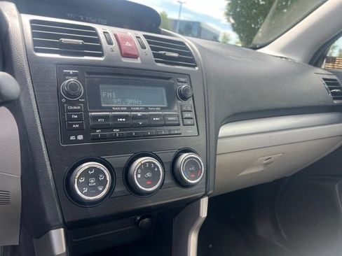 Used 2015 Subaru Forester 2.5i w/ Alloy Wheel Package AWD/4WD image 16