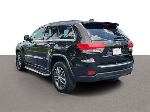 Used 2017 Jeep Grand Cherokee Limited RWD image 4
