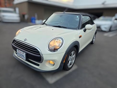 Used 2019 MINI Cooper Convertible image 1