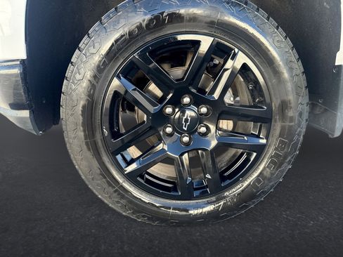 Used 2022 Chevrolet Silverado 1500 LT Trail Boss w/ Convenience Package II AWD/4WD image 36