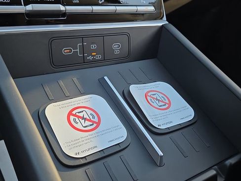 New 2026 Hyundai Santa Fe SE image 15