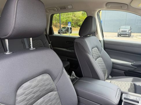 New 2026 Nissan Pathfinder SV FWD image 29