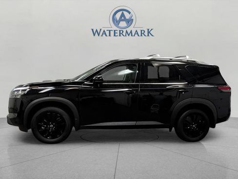 Used 2025 Nissan Pathfinder SL w/ Lighting Package (N92) AWD/4WD image 2