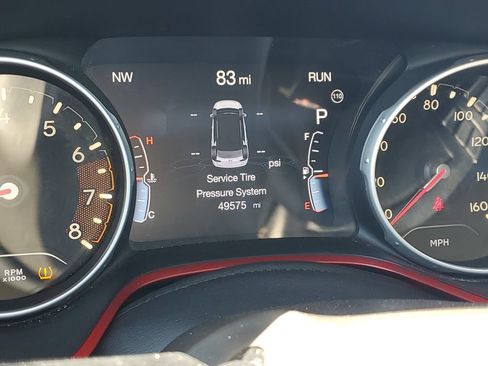 Used 2018 Jeep Compass Trailhawk w/ Leather Interior Group AWD/4WD image 30