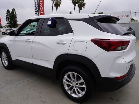 Used 2025 Chevrolet TrailBlazer LS w/ LS Convenience Package image 5