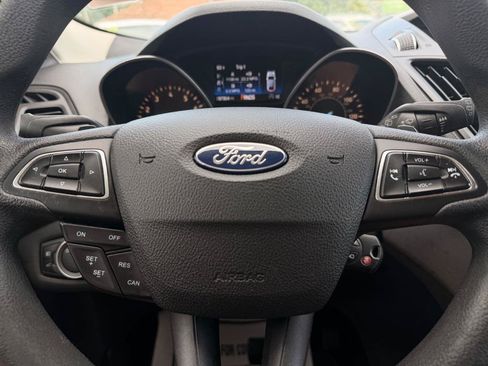 Used 2017 Ford Escape SE AWD/4WD image 11