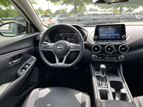 Certified 2025 Nissan Sentra SR w/ SR Premium Package FWD image 20