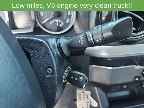 Used 2019 Toyota Tacoma SR5 RWD image 18