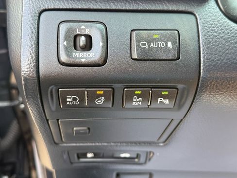 Used 2014 Lexus LS 460 L image 11