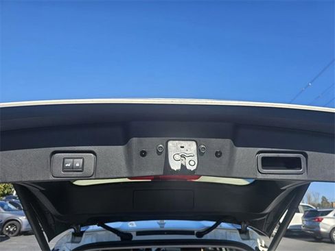 Used 2023 Nissan Rogue Platinum w/ Platinum Premium Package image 13