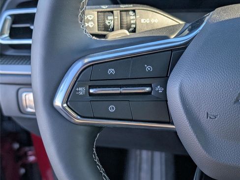 New 2026 Chevrolet Traverse LT image 18