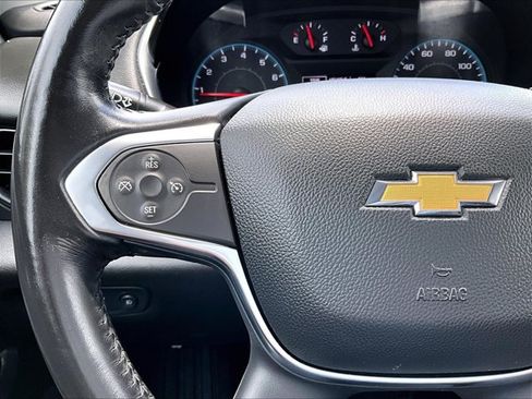 Used 2021 Chevrolet Traverse LT FWD image 20