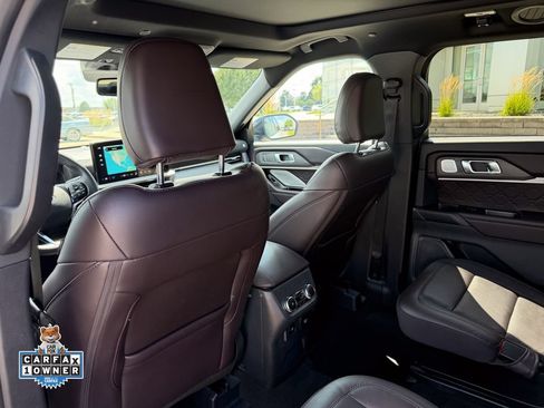 Certified 2025 Ford Explorer Platinum w/ LUX Leather Package AWD/4WD image 17