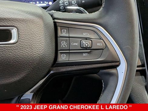 Used 2023 Jeep Grand Cherokee L Laredo w/ Luxury Tech Group I AWD/4WD image 18