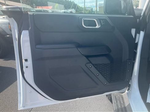 New 2026 Ford Bronco Outer Banks w/ Sasquatch Package AWD/4WD image 17