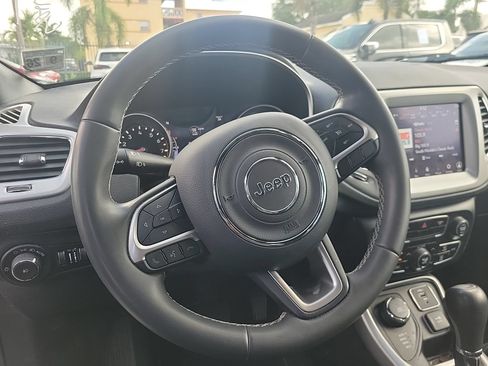 Used 2021 Jeep Compass Latitude w/ Sun and Sound Group AWD/4WD image 19