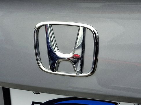 Used 2023 Honda Civic Sport image 5