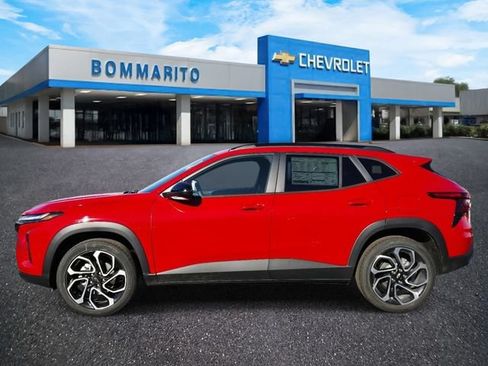 New 2026 Chevrolet Trax RS w/ Driver Confidence Package FWD image 2
