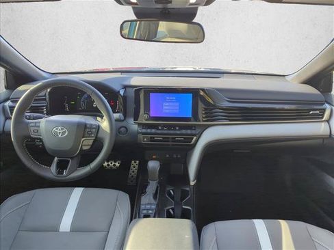 Used 2026 Toyota Camry SE FWD image 26