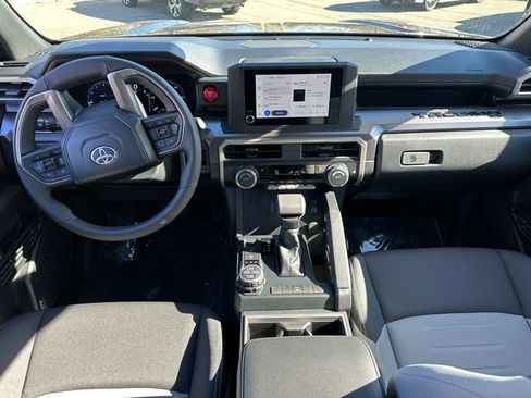 Certified 2026 Toyota Tacoma TRD Off-Road AWD/4WD image 22