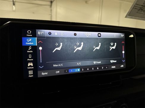 Used 2024 Jeep Wrangler Unlimited Rubicon image 16