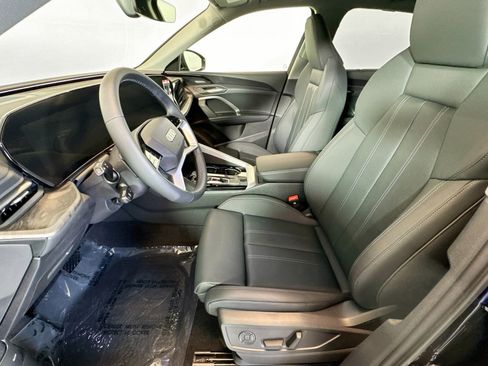 New 2025 Audi Q5 Premium Plus image 17