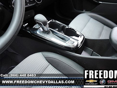Used 2026 Chevrolet Trax LT FWD image 26