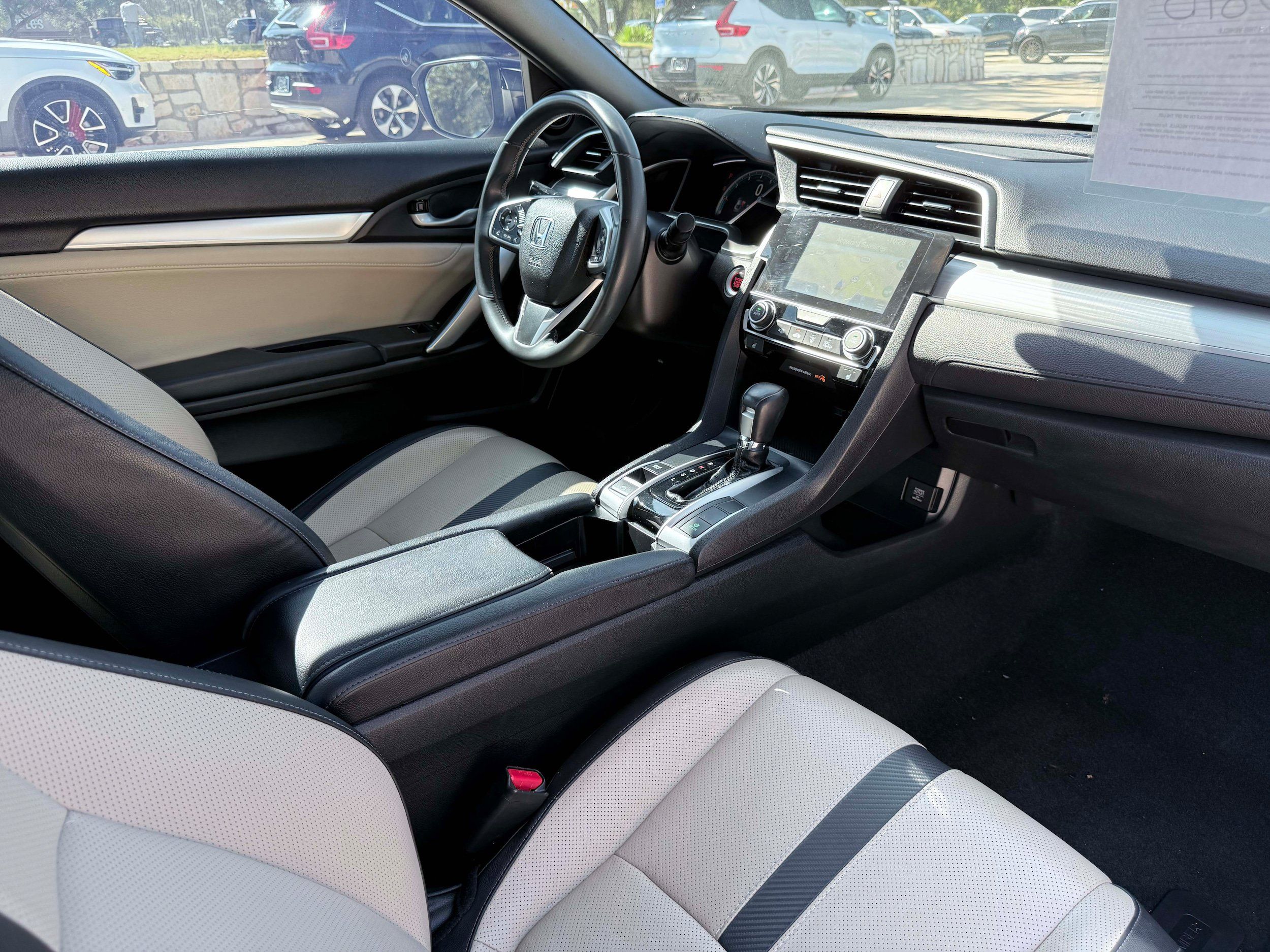 Used 2017 Honda Civic Touring image 15