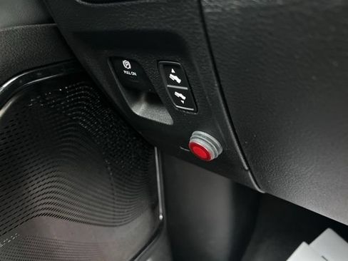 Used 2023 RAM 1500 Limited AWD/4WD image 20