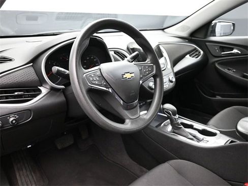 Used 2024 Chevrolet Malibu LT image 13
