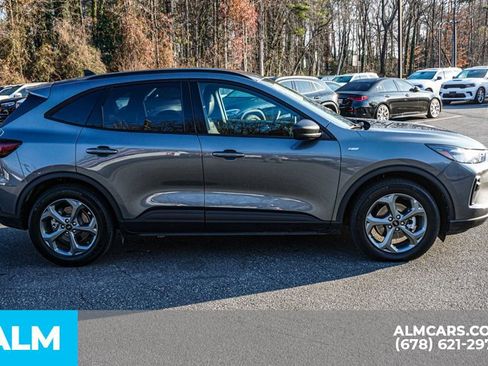 Used 2025 Ford Escape ST-Line image 9