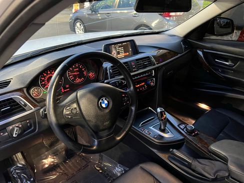 Used 2017 BMW 320i Sedan image 20