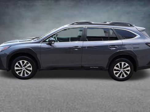 Certified 2025 Subaru Outback Premium w/ Popular Package #1A AWD/4WD image 4