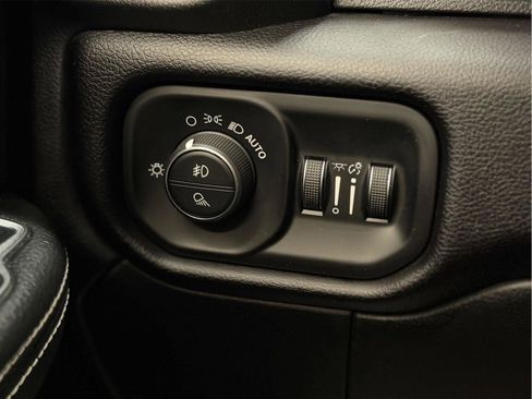 Used 2020 RAM 3500 Laramie image 86