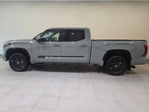 Used 2024 Toyota Tundra Platinum AWD/4WD image 3
