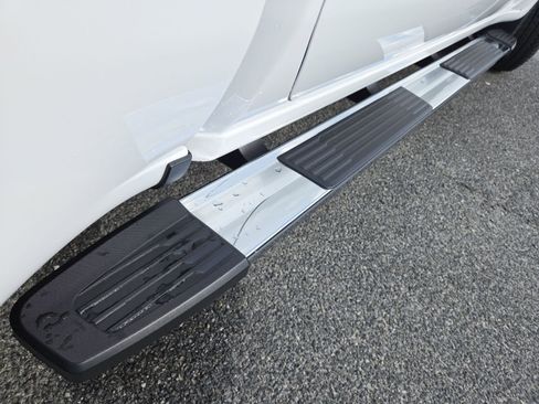 Used 2023 GMC Sierra 1500 SLT w/ SLT Premium Package image 22