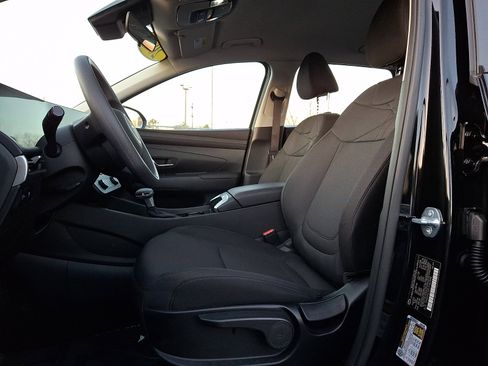 Used 2026 Hyundai Tucson SE image 12