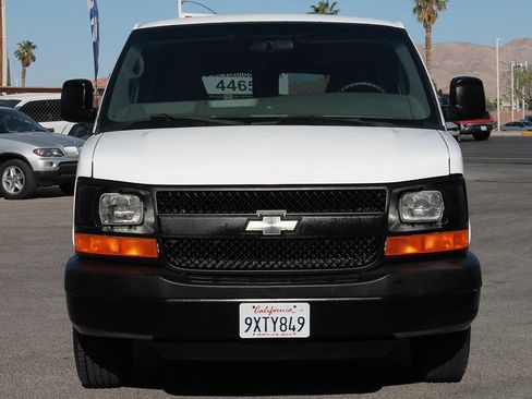 Used 2008 Chevrolet Express 1500 AWD Passenger image 4