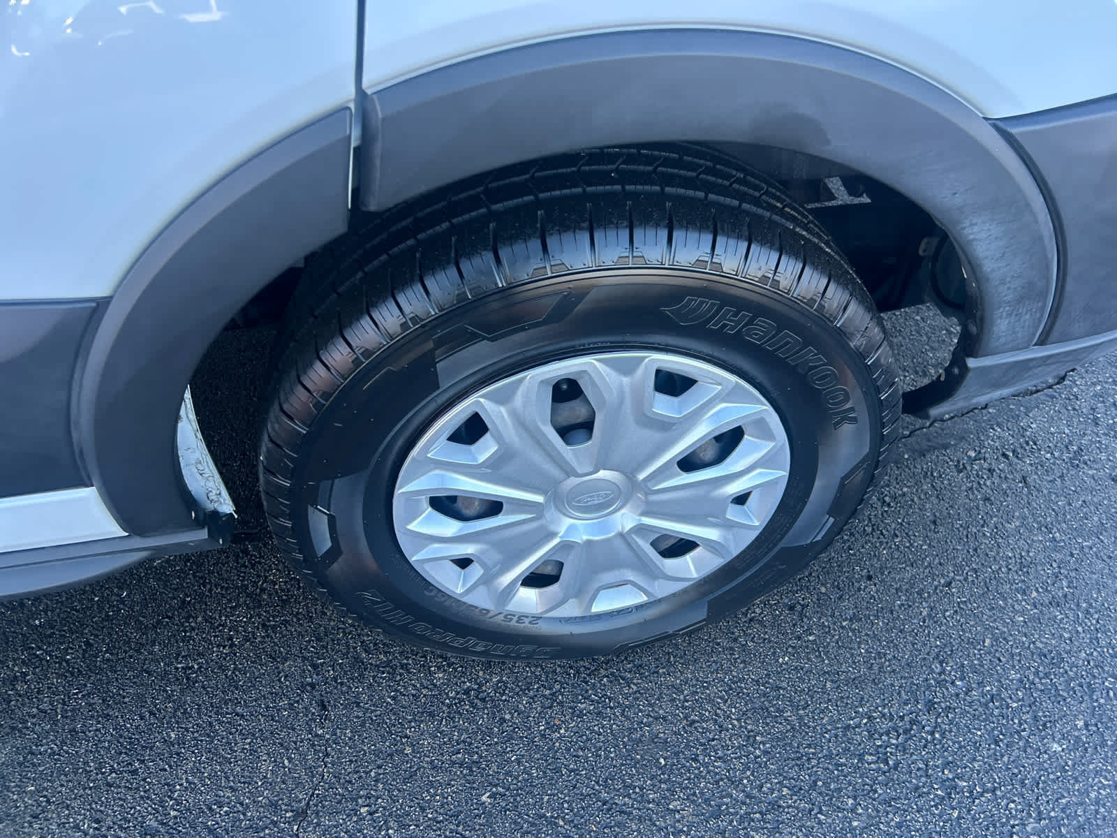 Used 2019 Ford Transit 150 XLT RWD image 9