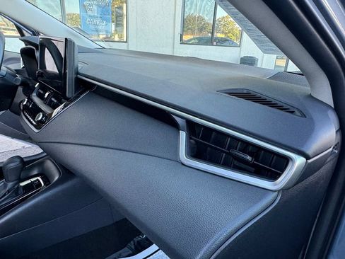 Used 2024 Toyota Corolla LE FWD image 20