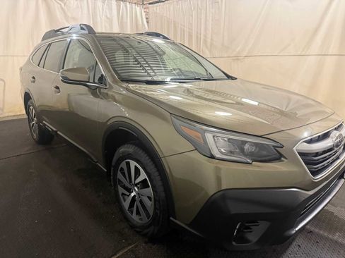 Used 2021 Subaru Outback Premium image 10