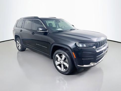 Used 2021 Jeep Grand Cherokee L Limited image 3