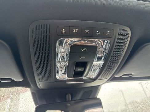 Used 2020 Mercedes-Benz GLB 250 4MATIC image 23