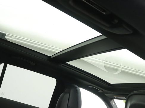 New 2026 Mercedes-Benz GLC 300 image 15