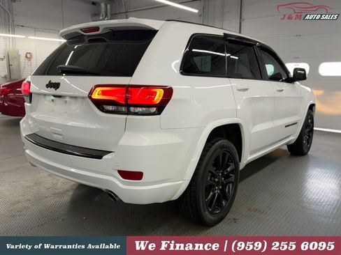 Used 2018 Jeep Grand Cherokee Altitude AWD/4WD image 8