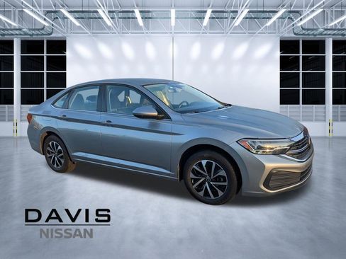 Used 2024 Volkswagen Jetta S image 1